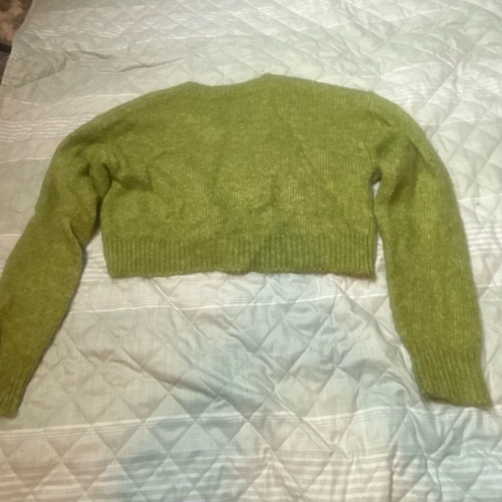Garage Olive Knit Pullover - Picture 3 of 3
